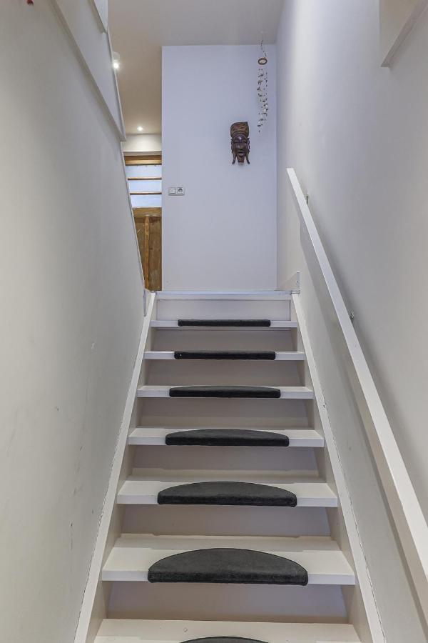 Cozy Typical Dutch Apartments Groningen Bagian luar foto