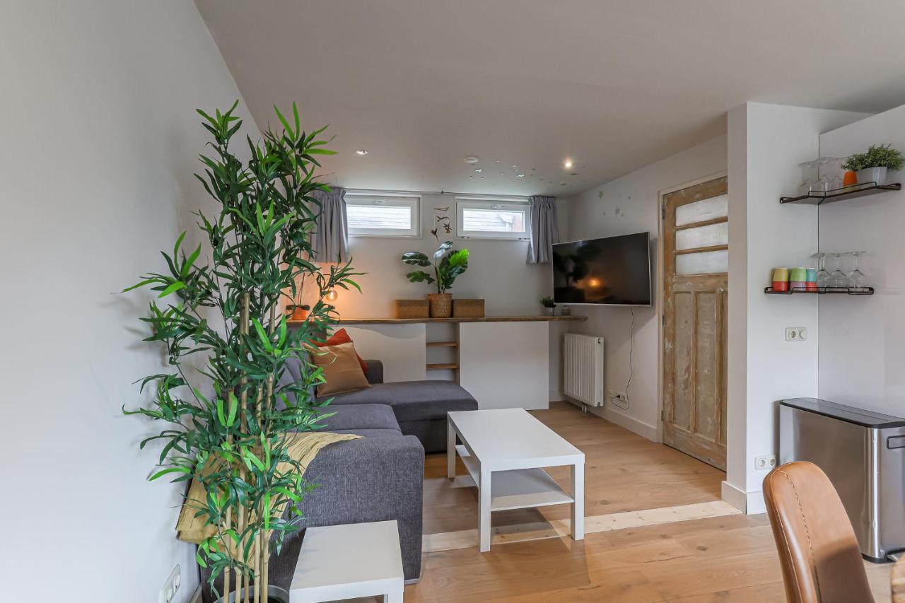 Cozy Typical Dutch Apartments Groningen Bagian luar foto